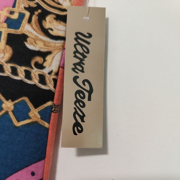 Women Strap Tops / Various Plus Sizes - Picture 3 of 10